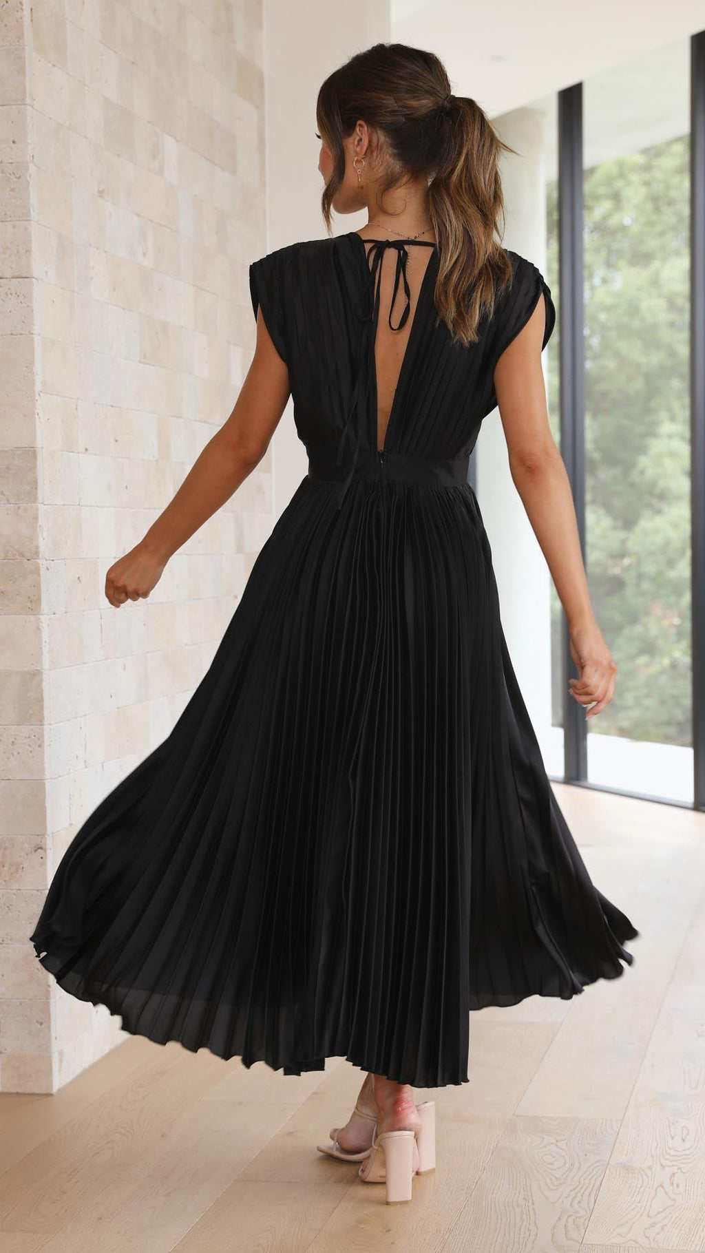 Women's Elegant Pleated Midi Dress V-Neck Wrap Flowing Wedding Guest Casual Evening Formal – Maria - Lolly 