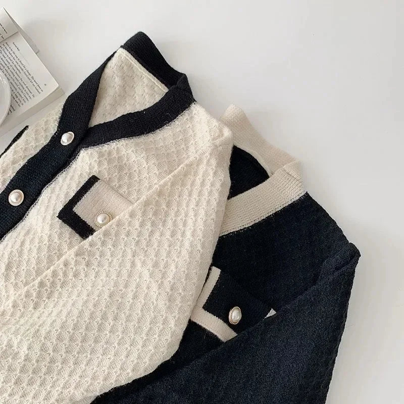 Women's Two-Tone Knit Cardigan Button-Down V-Neck Long Sleeve Casual Fall Winter - Lolly 